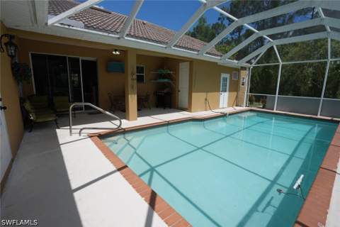 219 Columbus Ave, Lehigh Acres FL - photo 7 of 22