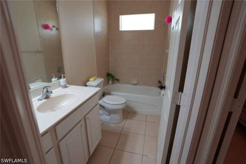 219 Columbus Ave, Lehigh Acres FL - photo 8 of 22