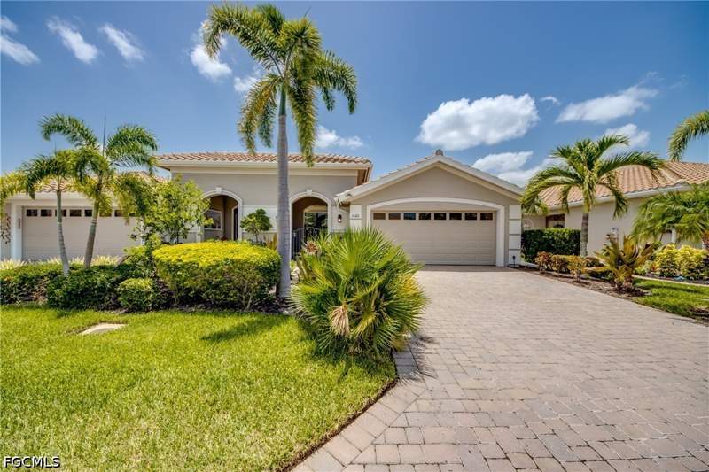 2 bedroom SingleFamilyResidence at 15321 Cortona Way, Venetian Pointe, Fort Myers — photo 2
