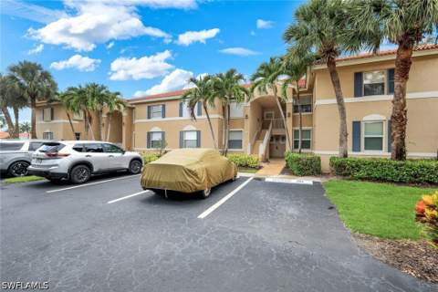 6384 Huntington Lakes Cir 103, Naples FL - photo 23 of 35