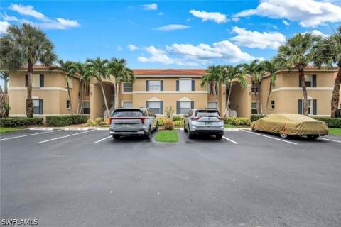 6384 Huntington Lakes Cir 103, Naples FL - photo 24 of 35
