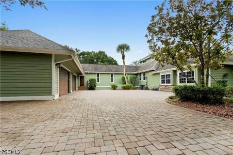 15010 Orange River Rd, Fort Myers FL - photo 13 of 50
