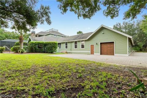 15010 Orange River Rd, Fort Myers FL - photo 15 of 50