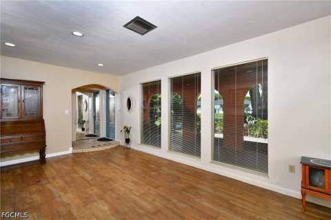318 Fifth Ave, Lehigh Acres FL - photo 12 of 46