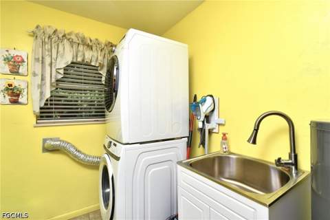 318 Fifth Ave, Lehigh Acres FL - photo 17 of 46