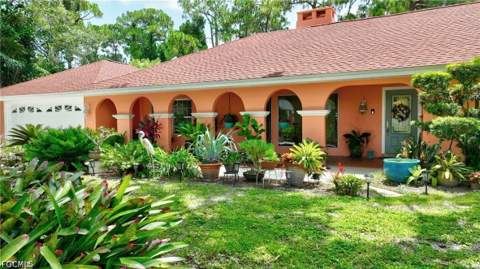 318 Fifth Ave, Lehigh Acres FL - photo 9 of 46