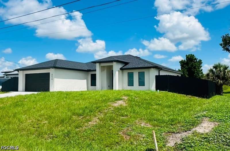 3 bedroom SingleFamilyResidence at 4028 26th St SW, Lehigh Acres, Lehigh Acres — photo 2