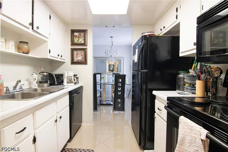 2 bedroom Condominium at 2366 E Mall Dr 414, Towers Condo, Fort Myers — photo 5