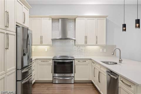 13437 Monticello Blvd, Naples FL - photo 10 of 40