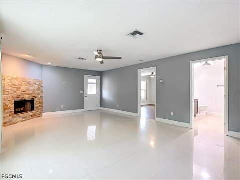 19330 Meredith Rd, North Fort Myers FL - photo 6 of 50