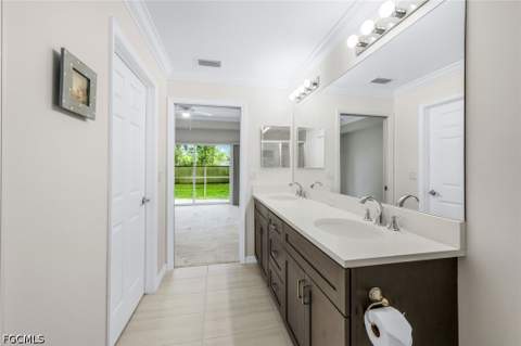 1137 Winding Pines Cir 106, Cape Coral FL - photo 15 of 33