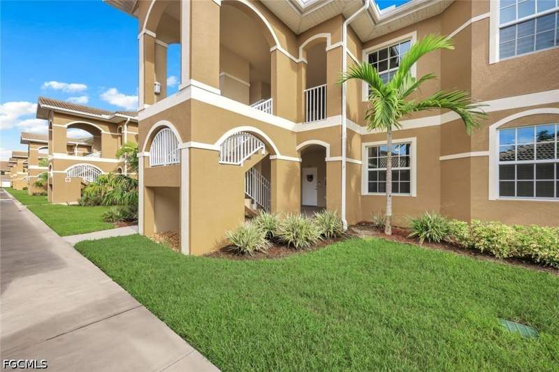 3 bedroom Condominium at 1137 Winding Pines Cir 106, Casa Di Fiori, Cape Coral — photo 2