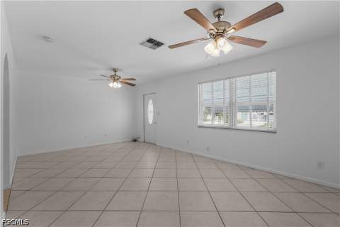 11 Desert Candle Cir, Lehigh Acres FL - photo 15 of 42