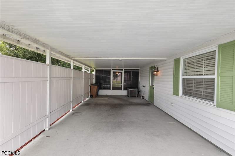 2 bedroom Attached at 11 Desert Candle Cir, Pinewood Condominium, Lehigh Acres — photo 4