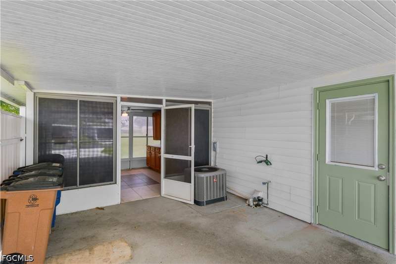 2 bedroom Attached at 11 Desert Candle Cir, Pinewood Condominium, Lehigh Acres — photo 5
