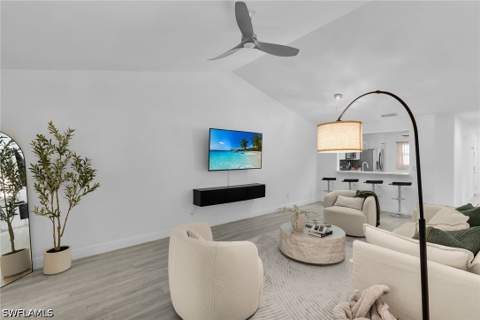 653 Squire Cir 201, Naples FL - photo 16 of 28