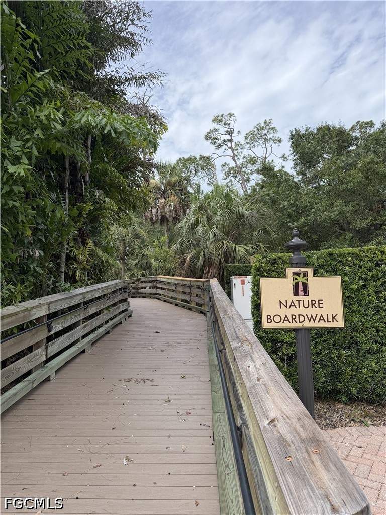 2 bedroom Attached at 10088 Montevina Dr, Villa Palmeras, Estero — photo 5
