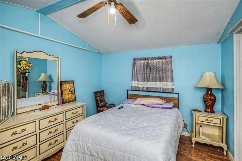 2 bedroom SingleFamilyResidence at 3965 Phoenix Dr, Trailerhaven, St James City — photo 4