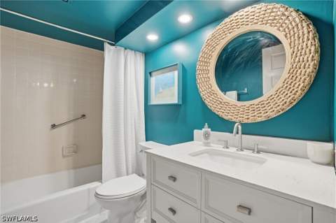 2400 Gulf Shore Blvd N 603, Naples FL - photo 24 of 48