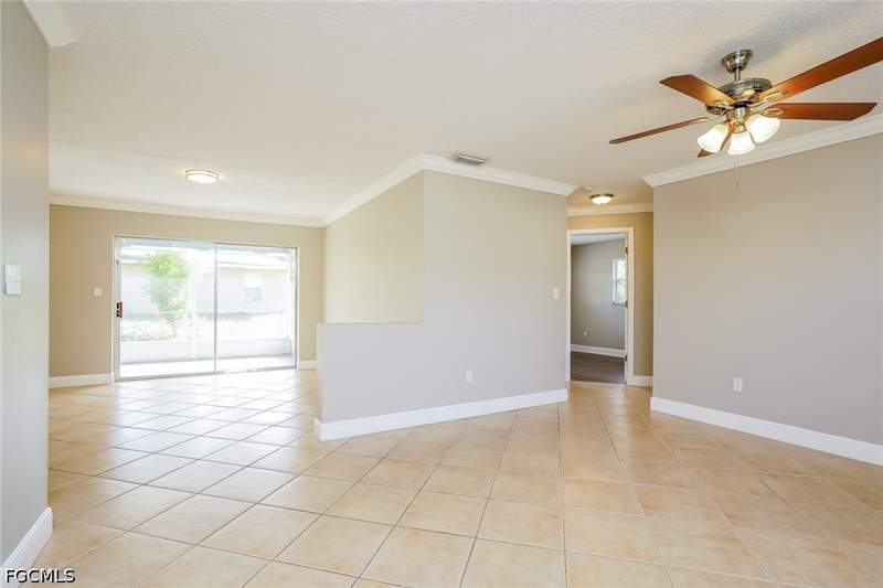3 bedroom SingleFamilyResidence at 19035 Miami Blvd, San Carlos Park, Fort Myers — photo 4