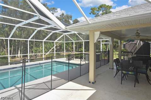 18674 Spruce Dr E, Fort Myers FL - photo 20 of 31