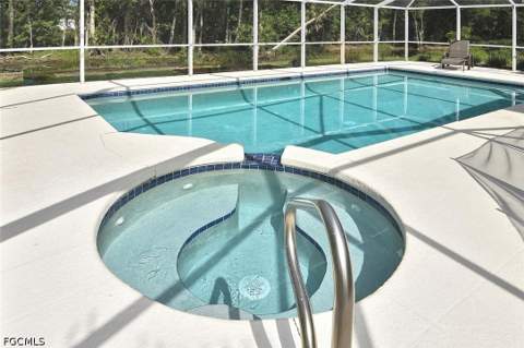 18674 Spruce Dr E, Fort Myers FL - photo 22 of 31