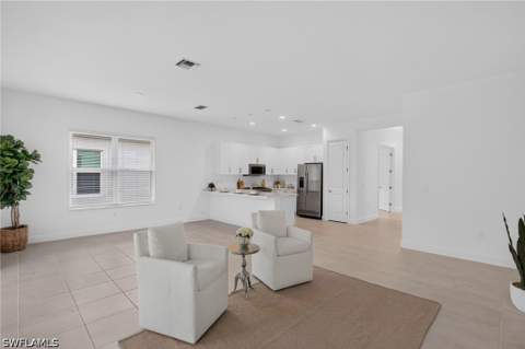 12448 Violet Ln, Naples FL - photo 6 of 40