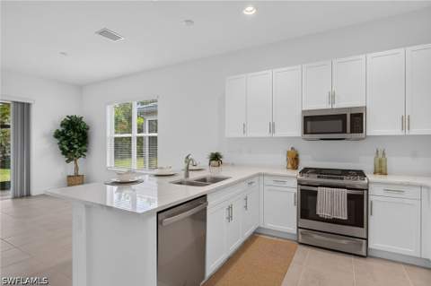 12448 Violet Ln, Naples FL - photo 7 of 40