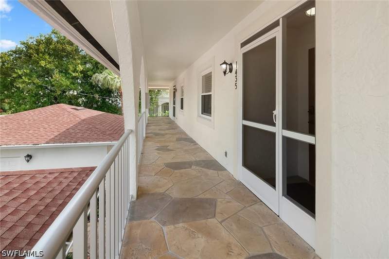 2 bedroom Condominium at 1435 Blue Point Ave 1435, Oyster Bay Manor, Naples — photo 5