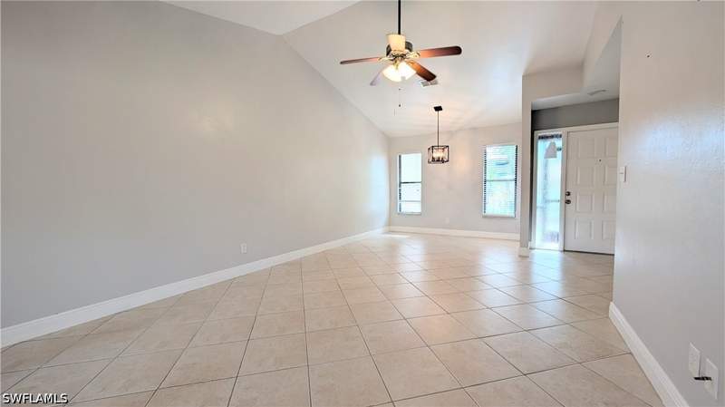 2 bedroom Townhouse at 13147 Hampshire Ct, Compass Pointe Villas, Fort Myers — photo 5