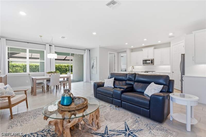 3 bedroom SingleFamilyResidence at 28056 Seasons Tide Ave, Seasons At Bonita, Bonita Springs — photo 3