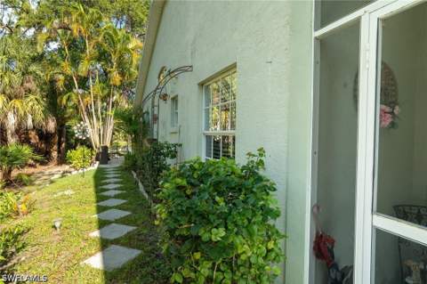 5205 Whitten Dr 57, Naples FL - photo 11 of 46