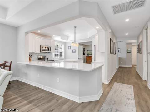 4758 Stratford Ct 1302, Naples FL - photo 10 of 32