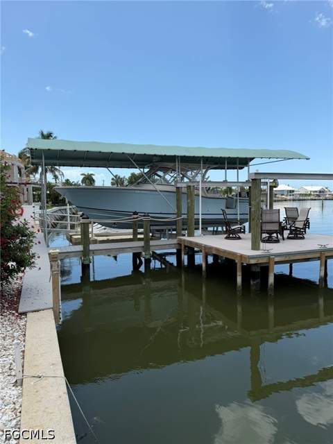 243 Estrellita Dr, Fort Myers Beach FL - photo 11 of 50