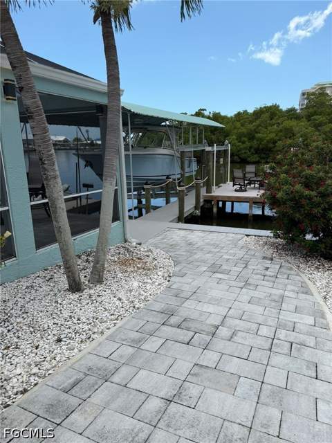 243 Estrellita Dr, Fort Myers Beach FL - photo 12 of 50