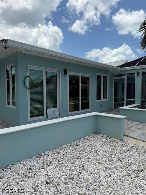 243 Estrellita Dr, Fort Myers Beach FL - photo 9 of 50