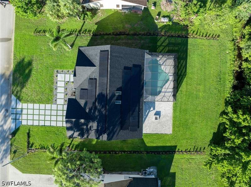 3 bedroom SingleFamilyResidence at 5105 Berkeley Dr, Queens Park At Lago Verde, Naples — photo 4
