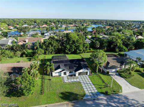 5105 Berkeley Dr, Naples FL - photo 6 of 35