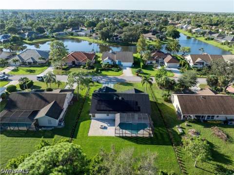 5105 Berkeley Dr, Naples FL - photo 8 of 35