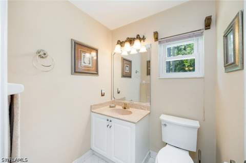 2232 Piccadilly Ct, Naples FL - photo 21 of 39