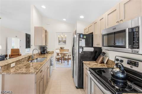 9964 Horse Creek Rd, Fort Myers FL - photo 17 of 33