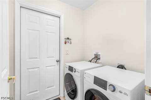 9964 Horse Creek Rd, Fort Myers FL - photo 6 of 33