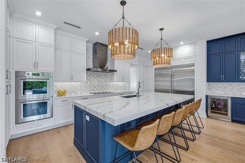 5 bedroom SingleFamilyResidence at 692 Banyan Blvd, Coquina Sands, Naples — photo 5