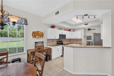 15159 Oxford Cv 2502, Fort Myers FL - photo 12 of 32