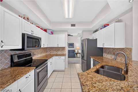 15159 Oxford Cv 2502, Fort Myers FL - photo 13 of 32
