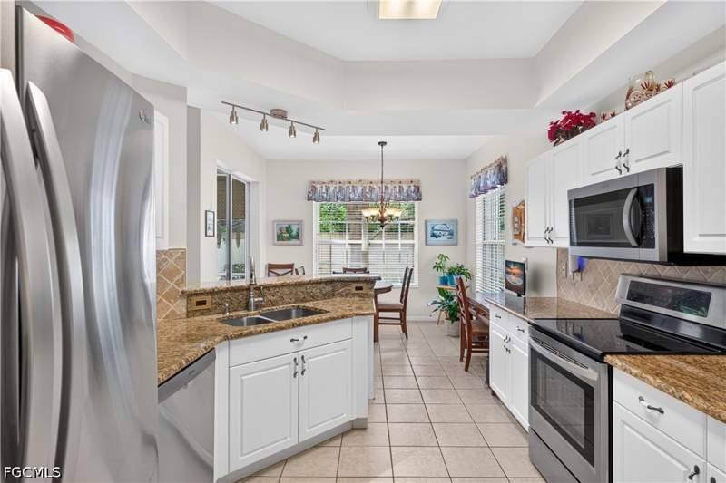 2 bedroom Condominium at 15159 Oxford Cv 2502, Avalon Bay, Fort Myers — photo 2
