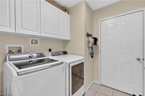15159 Oxford Cv 2502, Fort Myers FL - photo 23 of 32