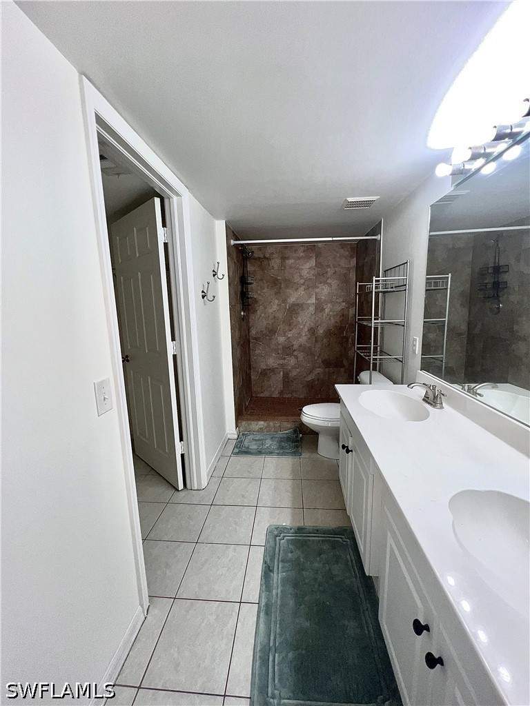 2 bedroom Condominium at 26728 Little John Ct 6, Morton Grove, Bonita Springs — photo 4