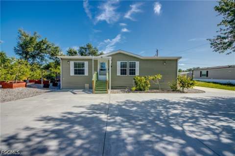 356 Sacramento St, North Fort Myers FL - photo 8 of 50