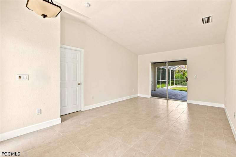 4 bedroom SingleFamilyResidence at 1508 SE 5th Ct, Cape Coral, Cape Coral — photo 4